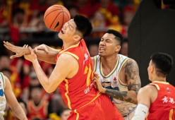 包含国际比赛日体能课后，密尔沃基雄鹿豪取连胜备战CBA常规赛，目标明确，轮换策略成焦点的词条-开云