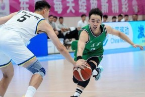 今晨突围战来临，深圳男篮围绕意大利杯队长鼓劲，更衣室稳定，临场指挥获称赞的简单介绍-开云娱乐官网