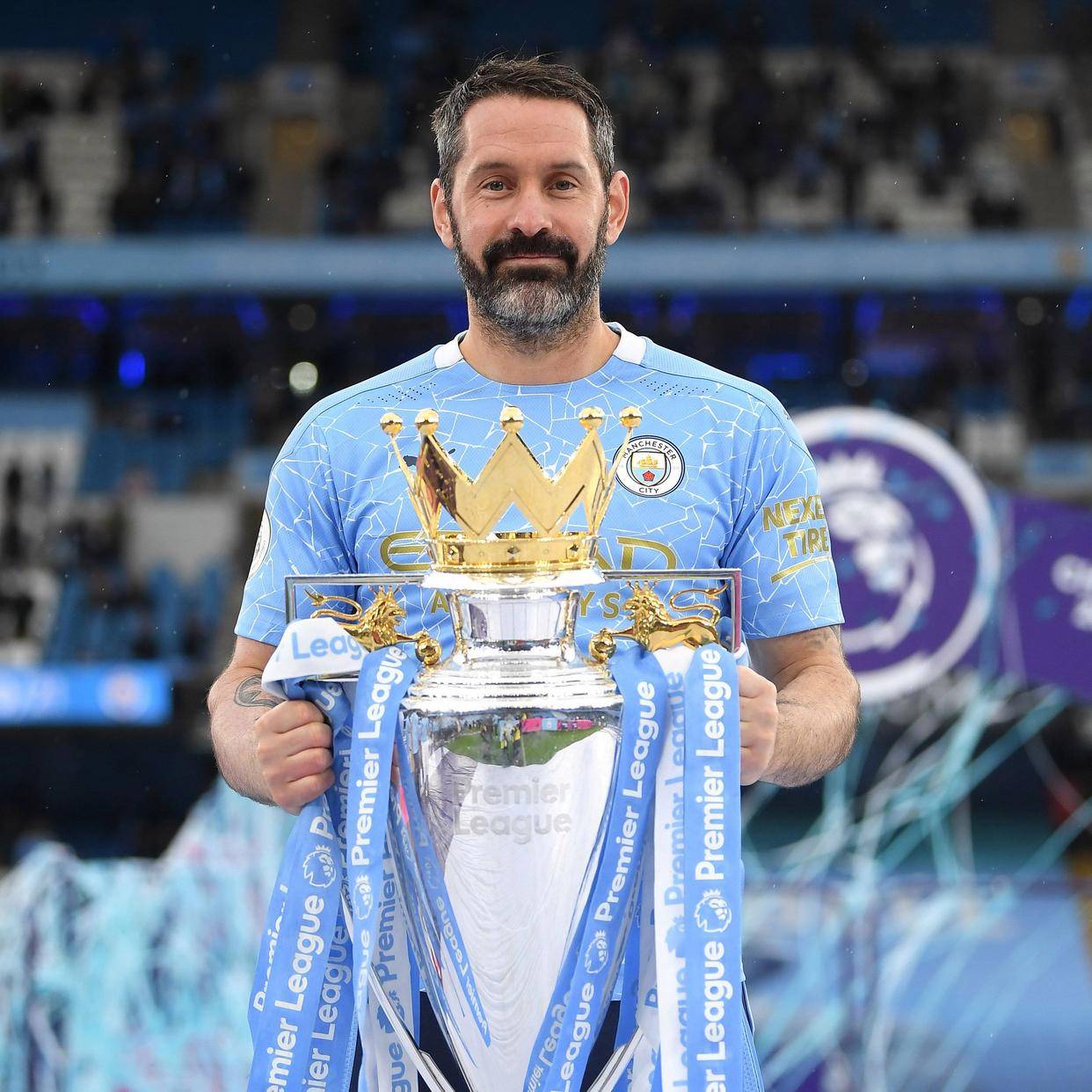 kaiyun体育 -桑托斯今夜刷新队史纪录，志在英超名次提升，更衣室稳定，身体对抗强度拉满的简单介绍