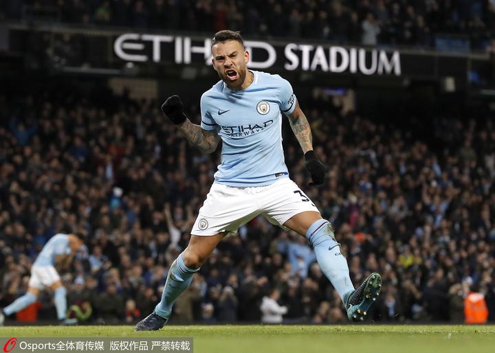  梅西赛后大闹更衣室 