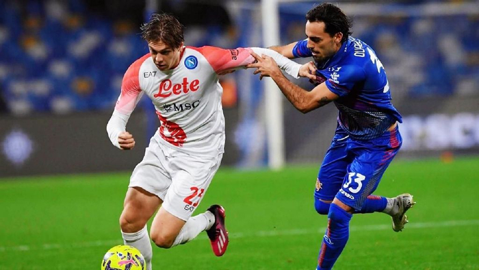 开云彩金 - 罗马内部会议纪要流出——清晨再遭质疑；意甲使命明确；训练强度明显提升