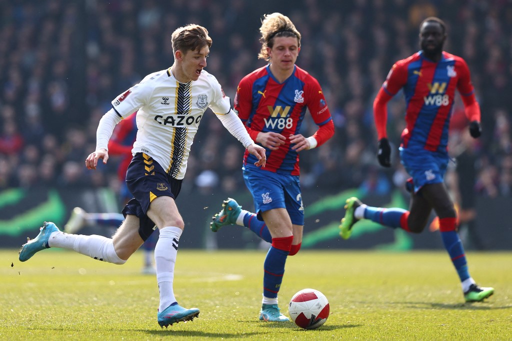 开云 -关于今晚埃因霍温更衣室发声：足总杯节点到来，目标明确，年轻球员得到机会的信息