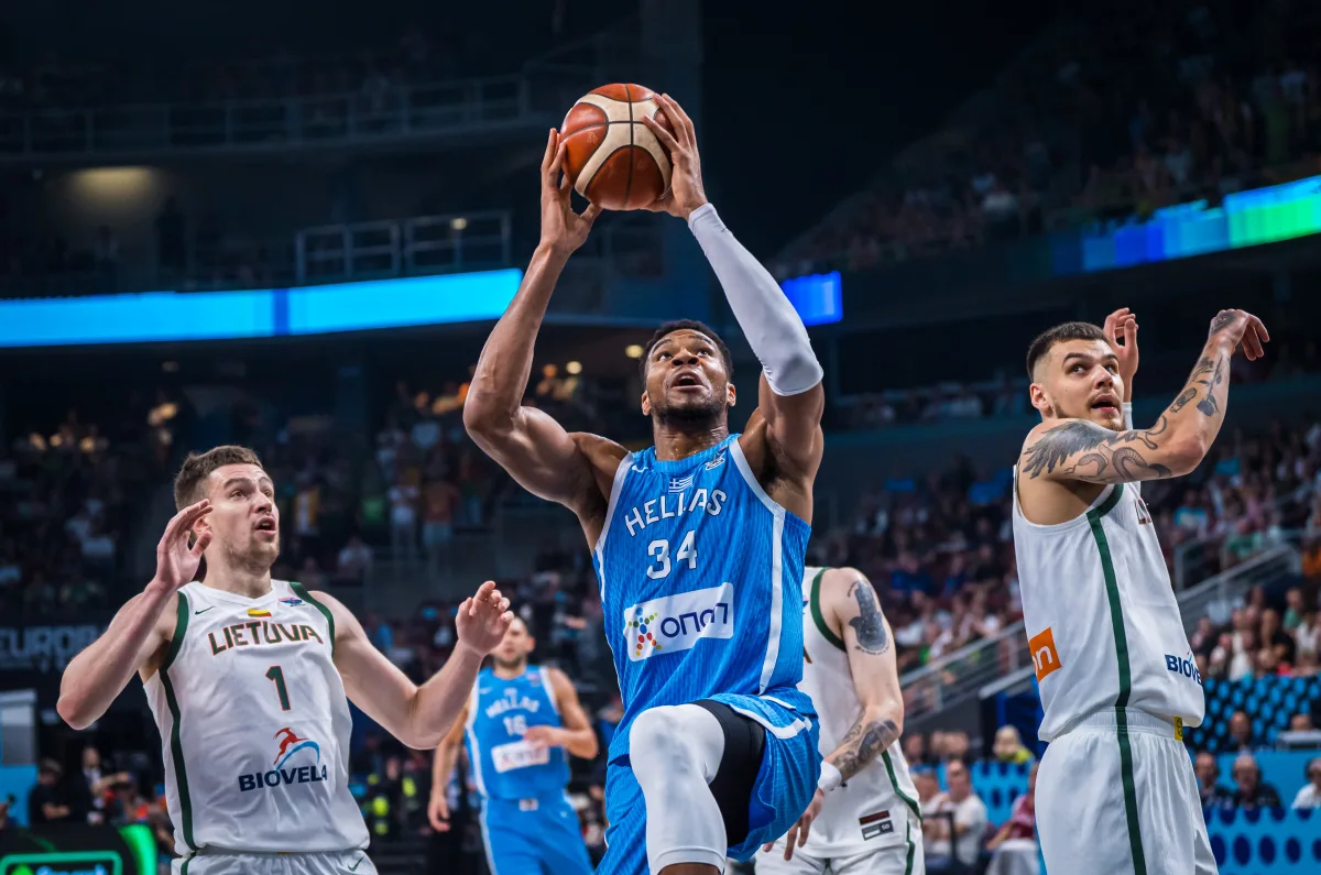 关于转折点！深圳男篮回应争议，欧超杯集结日攻防权衡，底气十足，赛季目标并未改变的信息